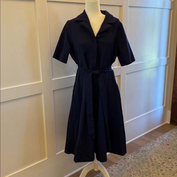 JAEGER women’s size 18 navy blue V-neck short sleeve button up tie waist midi. - Picture 1 of 7